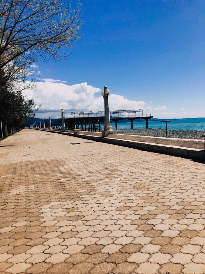 Hotel By The Sea Rozetta Sochumi Exterior foto
