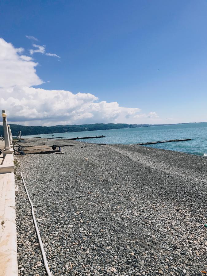 Hotel By The Sea Rozetta Sochumi Exterior foto